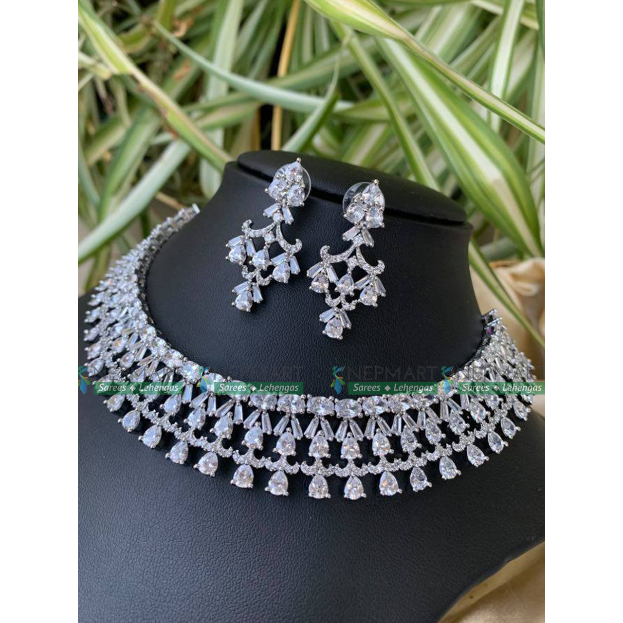 Ad stone necklace online set with price